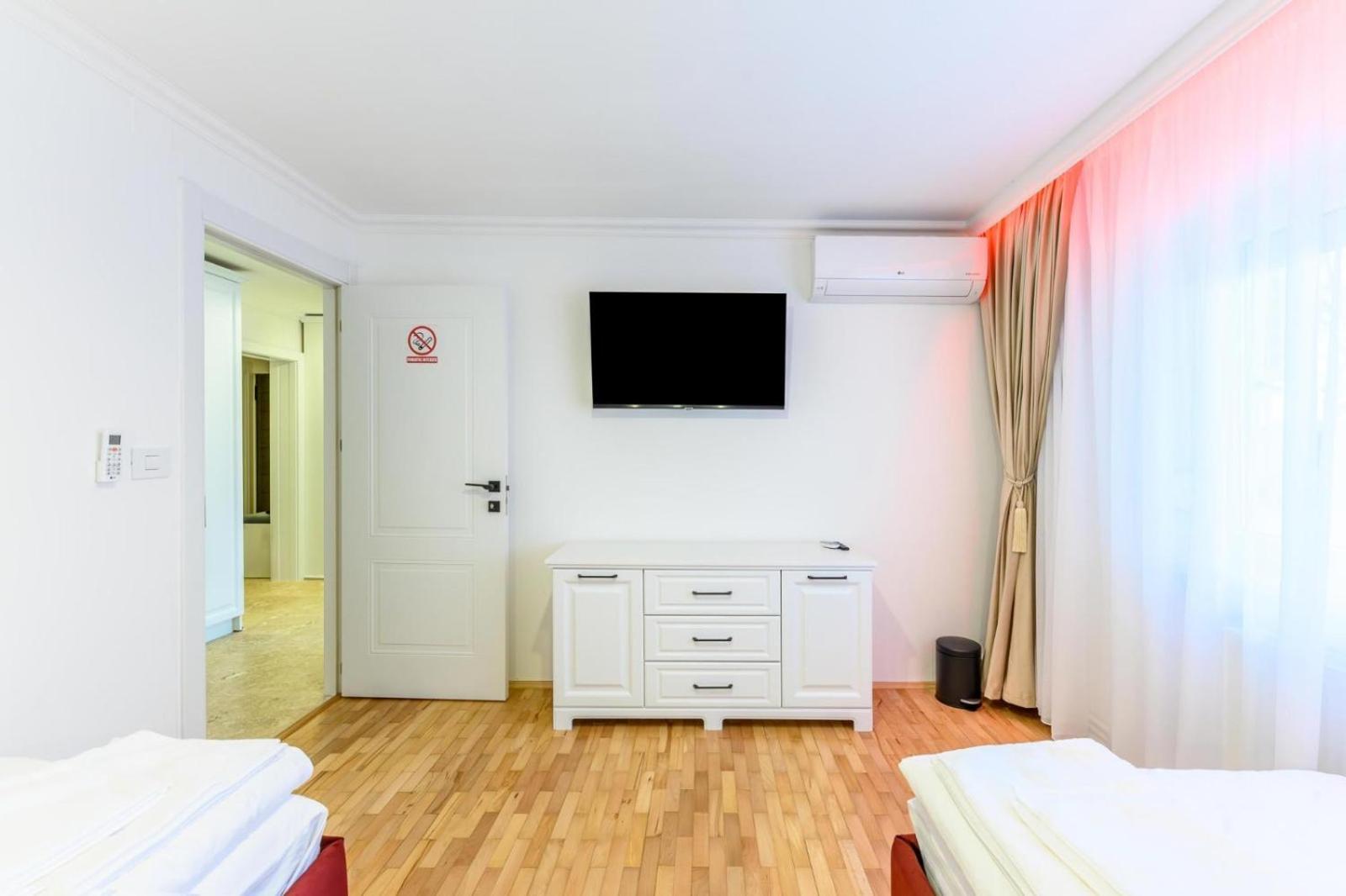 Five Stars Apartment Тімішоара Екстер'єр фото