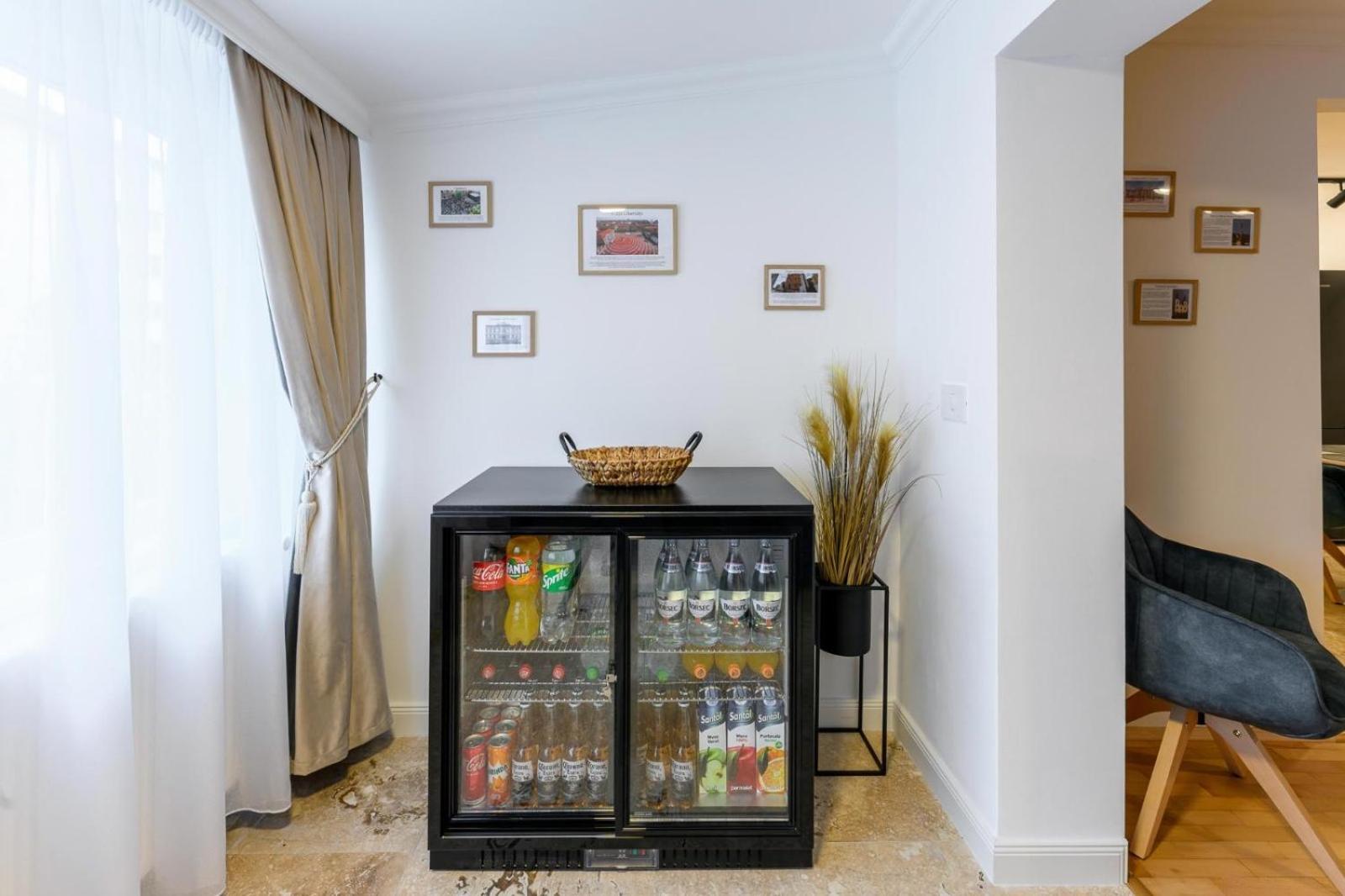 Five Stars Apartment Тімішоара Екстер'єр фото