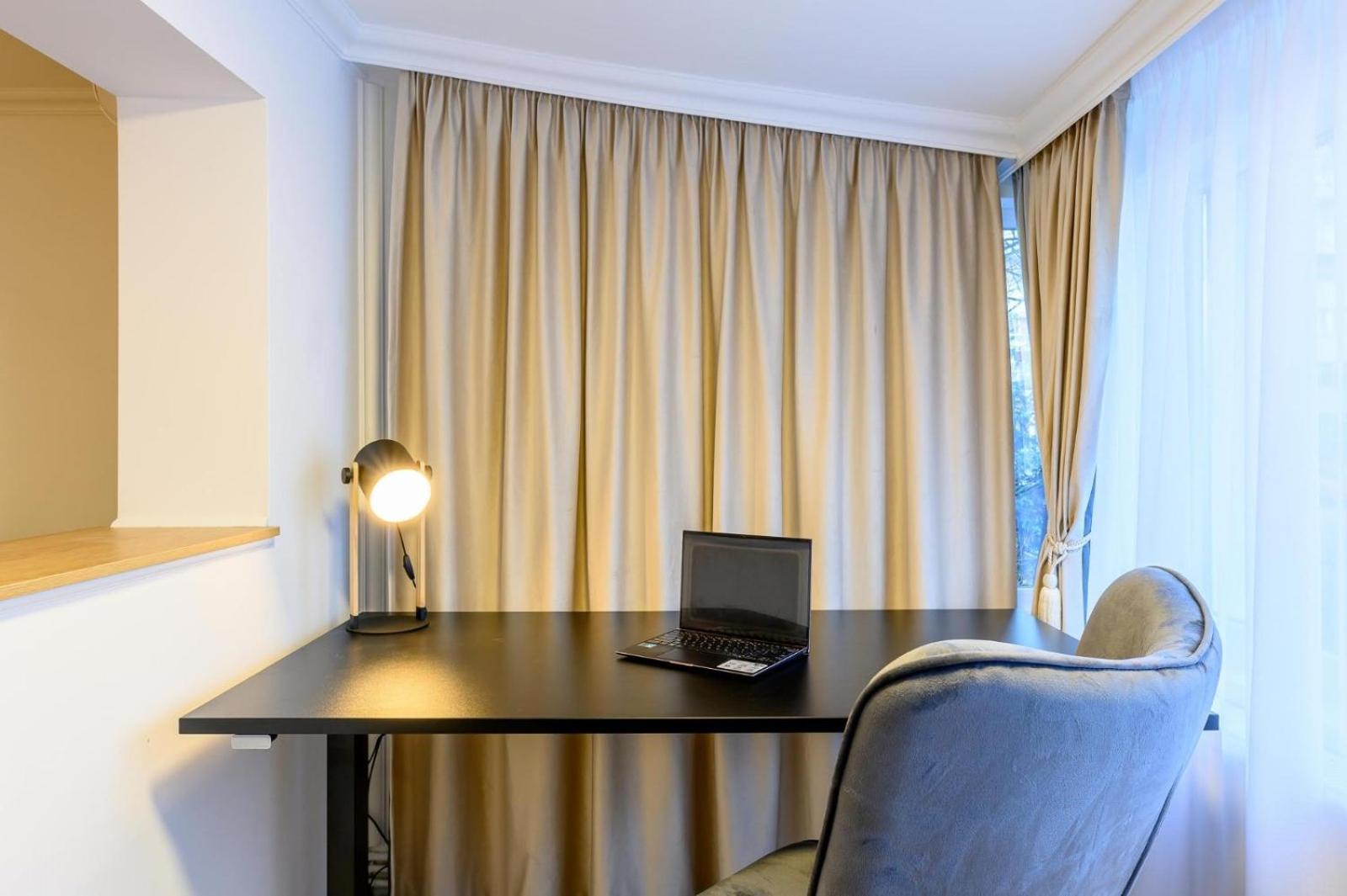 Five Stars Apartment Тімішоара Екстер'єр фото